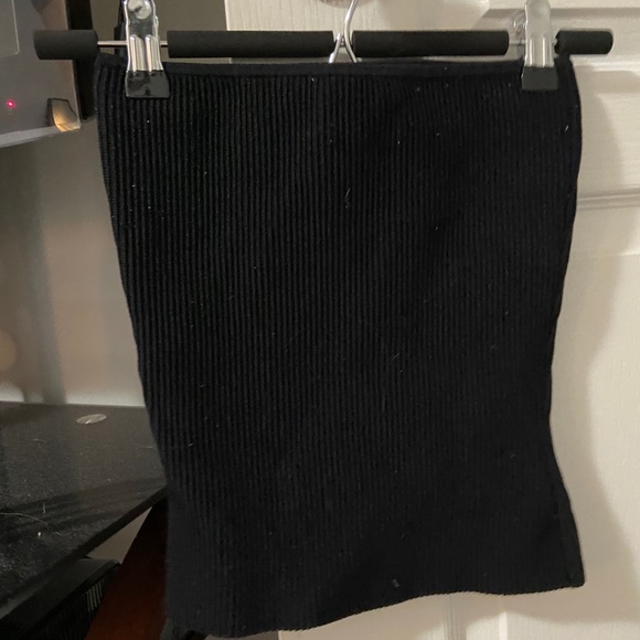 Aritzia sleeveless top - Picture 2 of 6